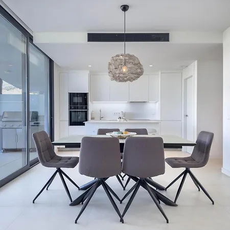 Higueron West By Gms 푸엔히롤라