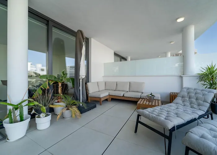 Higueron West By Gms *